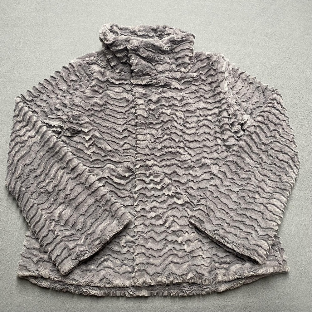 Patagonia‎ Pelage Jacket Womens Medium Gray High Pile Faux Fur Snap Front 28230